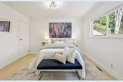 122 N Claremont St, San Mateo, CA 94401 - Photo 23