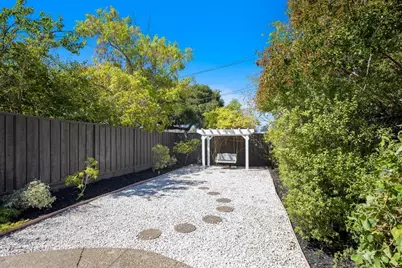 640 N San Antonio Rd, Los Altos, CA 94022 - Photo 35