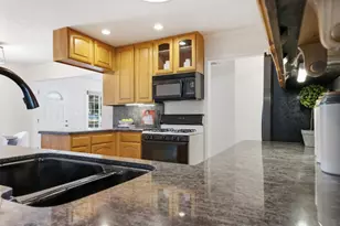 213 Estrella Way, San Mateo, CA 94403 - Photo 9