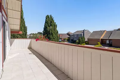 60 Beach Park Blvd, Foster City, CA 94404 - Photo 33