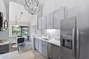 3325 Brittan Ave 10, San Carlos, CA 94070 - Photo 15
