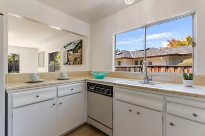 1653 Kitchener Dr, Sunnyvale, CA 94087 - Photo 25