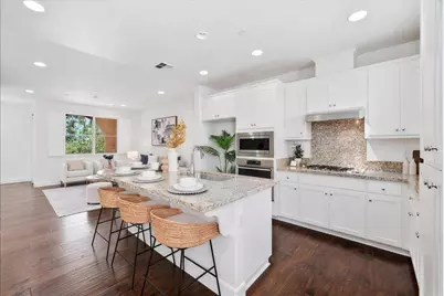 305 Santa Diana Ter, Sunnyvale, CA 94085 - Photo 9