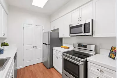 1982 W Bayshore Rd 214, East Palo Alto, CA 94303 - Photo 13