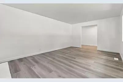 726 Muir Dr, Mountain View, CA 94041 - Photo 11