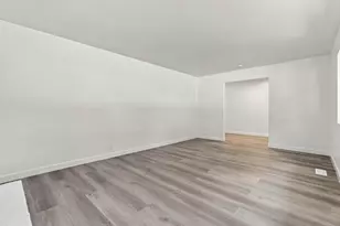 726 Muir Dr, Mountain View, CA 94041 - Photo 11