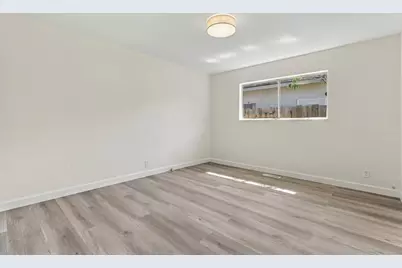 726 Muir Dr, Mountain View, CA 94041 - Photo 29