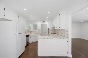 1427 Kimberly Dr, San Jose, CA 95118 - Photo 13