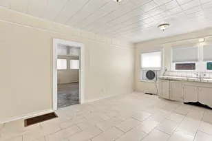 723 H St, Los Banos, CA 93635 - Photo 17