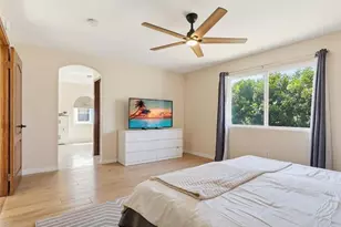 18120 Jaguar Ct, Los Angeles, CA 91335 - Photo 27