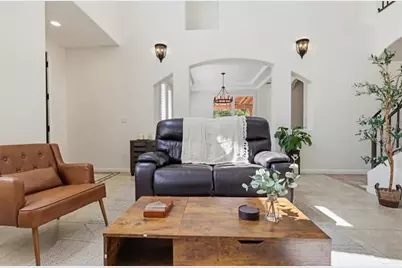 18120 Jaguar Ct, Los Angeles, CA 91335 - Photo 13