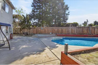 1911 Glarner St, Hollister, CA 95023 - Photo 31