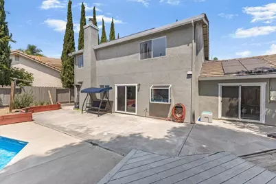 1911 Glarner St, Hollister, CA 95023 - Photo 5