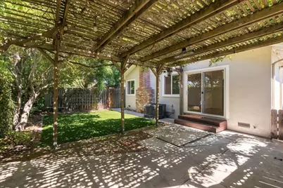 653 San Benito Ave, Menlo Park, CA 94025 - Photo 25