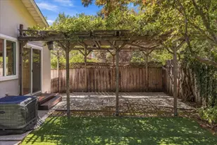 653 San Benito Ave, Menlo Park, CA 94025 - Photo 23
