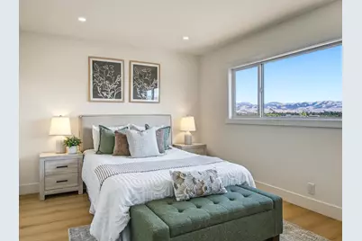 5166 Barron Park Dr, San Jose, CA 95136 - Photo 25