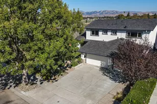 5166 Barron Park Dr, San Jose, CA 95136 - Photo 39