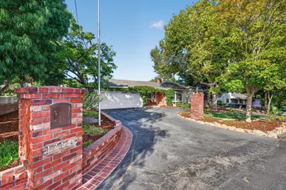17445 Pleasant View Ave, Monte Sereno, CA 95030 - Photo 3