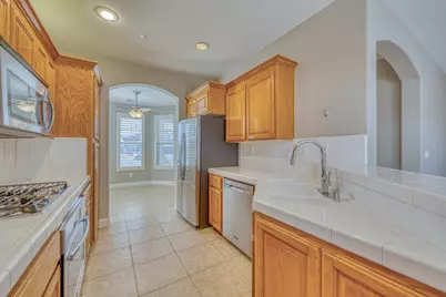 427 Chardonnay Dr, Salinas, CA 93906 - Photo 13