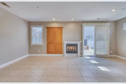 427 Chardonnay Dr, Salinas, CA 93906 - Photo 5