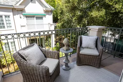 1 W Edith Ave D226, Los Altos, CA 94022 - Photo 5