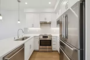 1373 W Middlefield Rd, Mountain View, CA 94043 - Photo 11