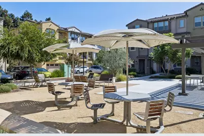 1373 W Middlefield Rd, Mountain View, CA 94043 - Photo 37