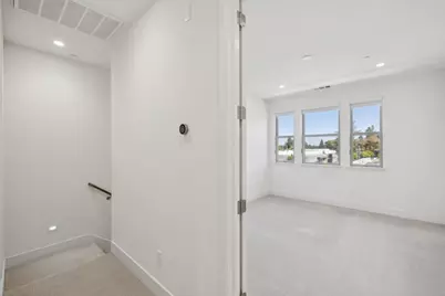 1373 W Middlefield Rd, Mountain View, CA 94043 - Photo 15