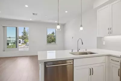 1373 W Middlefield Rd, Mountain View, CA 94043 - Photo 11