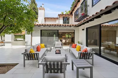 560 Center Dr, Palo Alto, CA 94301 - Photo 13