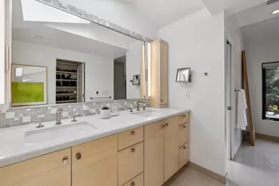 560 Center Dr, Palo Alto, CA 94301 - Photo 33