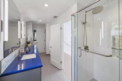 560 Center Dr, Palo Alto, CA 94301 - Photo 41