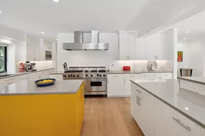 560 Center Dr, Palo Alto, CA 94301 - Photo 19