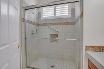 5704 Oakmont Dr, Richmond, CA 94806 - Photo 19