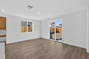 226 Golden Gate Ln, Vacaville, CA 95687 - Photo 5