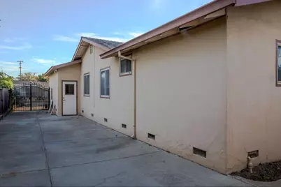 297 Stagehand Dr, San Jose, CA 95111 - Photo 11