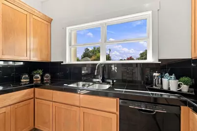 110 Berkeley Way, Santa Cruz, CA 95062 - Photo 11