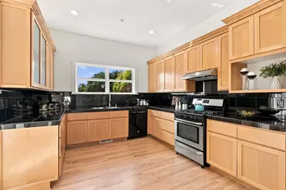 110 Berkeley Way, Santa Cruz, CA 95062 - Photo 9