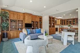 20658 Shelly Dr, Cupertino, CA 95014 - Photo 17