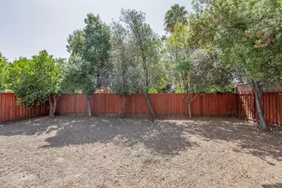 924 Baines St, East Palo Alto, CA 94303 - Photo 29