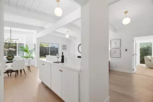 20 Roosevelt Cir, Palo Alto, CA 94306 - Photo 11