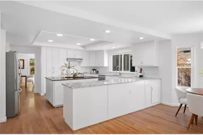 20987 Fairwoods Ct, Cupertino, CA 95014 - Photo 15