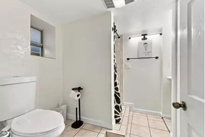 815 E 22nd St, Oakland, CA 94606 - Photo 33