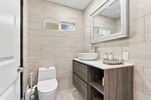 815 E 22nd St, Oakland, CA 94606 - Photo 15