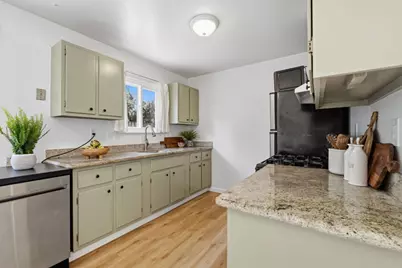 2416 Palmetto Ave, Pacifica, CA 94044 - Photo 9