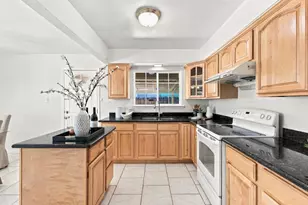 1907 Naples Dr, San Jose, CA 95122 - Photo 21