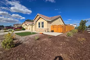 1948 Mastrangelo St, Los Banos, CA 93635 - Photo 5