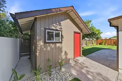 28333 Sparrow Rd, Hayward, CA 94545 - Photo 37