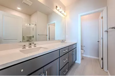 290 Waters Park Cir, San Mateo, CA 94403 - Photo 13