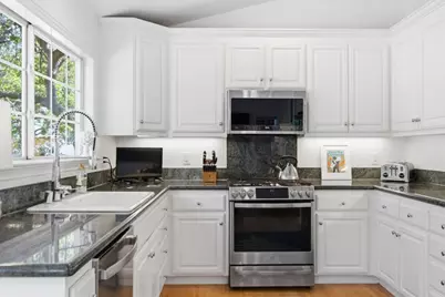 1580 Winding Way, Belmont, CA 94002 - Photo 17